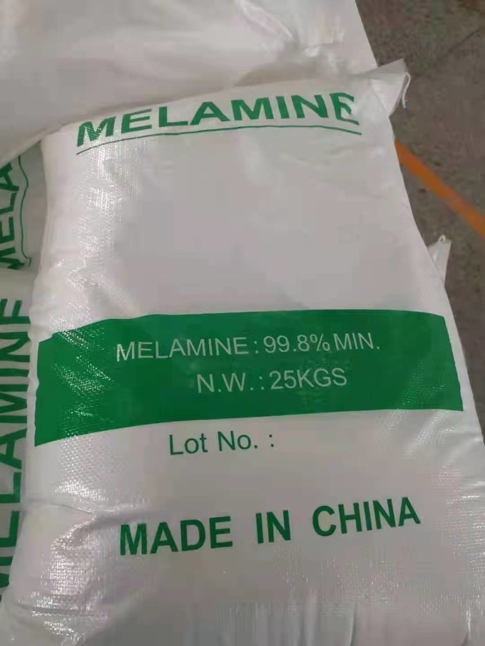 Tektura 99,8% Melamine Crystal Powder klasy przemysłowej CAS 9003-08-1 5